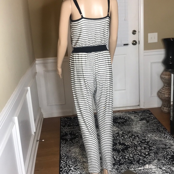 Striped Romper Gray and White Size Small - Picture 5 of 6